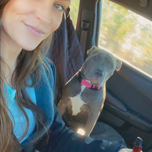 Meet your Posher, Chelle - Picture 5 of 5